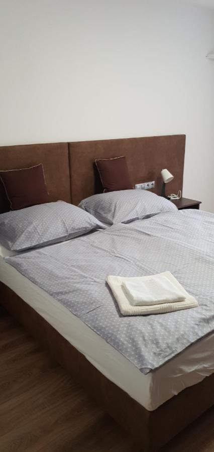 Oroszlány Czermann Holiday Inn المظهر الخارجي الصورة